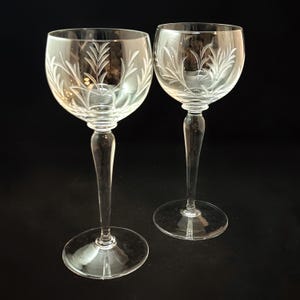 Juego de 2 vasos altos Hock de cristal de plomo grabado vintage