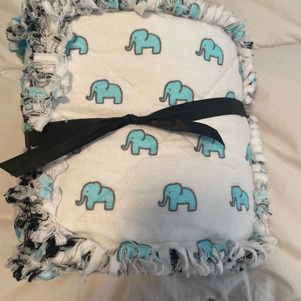 Baby Blanket, Rag Quilt, Elephant theme, plaids