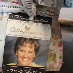 Moda &quot;Cottage Linen Closet&quot; Fat eighth Bundle Brenda Riddle