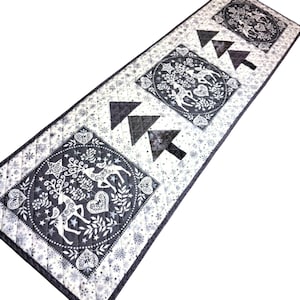 Scandinavian Style Christmas Quilted Table Runner Quilt, Handmade Patchwork Quilt