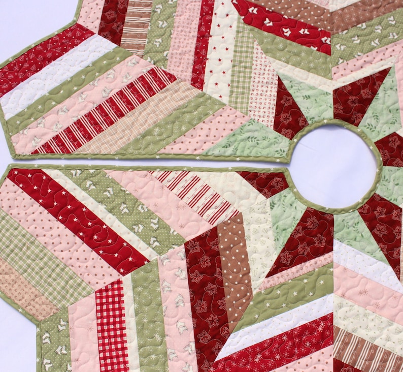 Quilted Christmas Tree Skirt PATTERN Country Strings Tree Skirt, Foundation Pieced Christmas Quilt Pattern, image 3