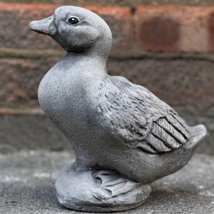 Stone duck statue Cement goose figurine Concrete bird sculpture Outdoor farm animal ornament Garden farmer decoration Lover gift Yard art