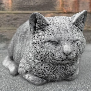 Stone sleeping cat statue Concrete kitten figurine Garden memorial kitty sculpture Cement kitty art Outdoor pet decoration Cat lover gift
