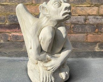 Stone Guardian Gargoyle Statue Concrete Guardian Creature Sculpture Outdoor Lawn Ornament Handcrafted Gothic Garden Decor Monster Lover Gift