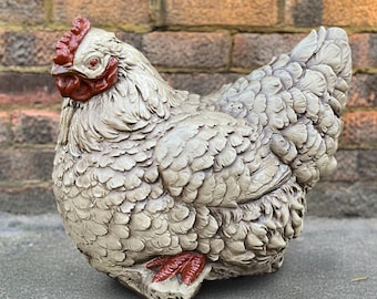 Concrete chicken sculpture Outdoor hen chicken decoration Cement farmhouse statue Cement bird decoration Handmade chicken art Garden decor