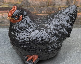 Outdoor black chicken sculpture Stone hen chicken decoration Concrete farmhouse statue Cement bird ornament Handmade chicken art Lover gift