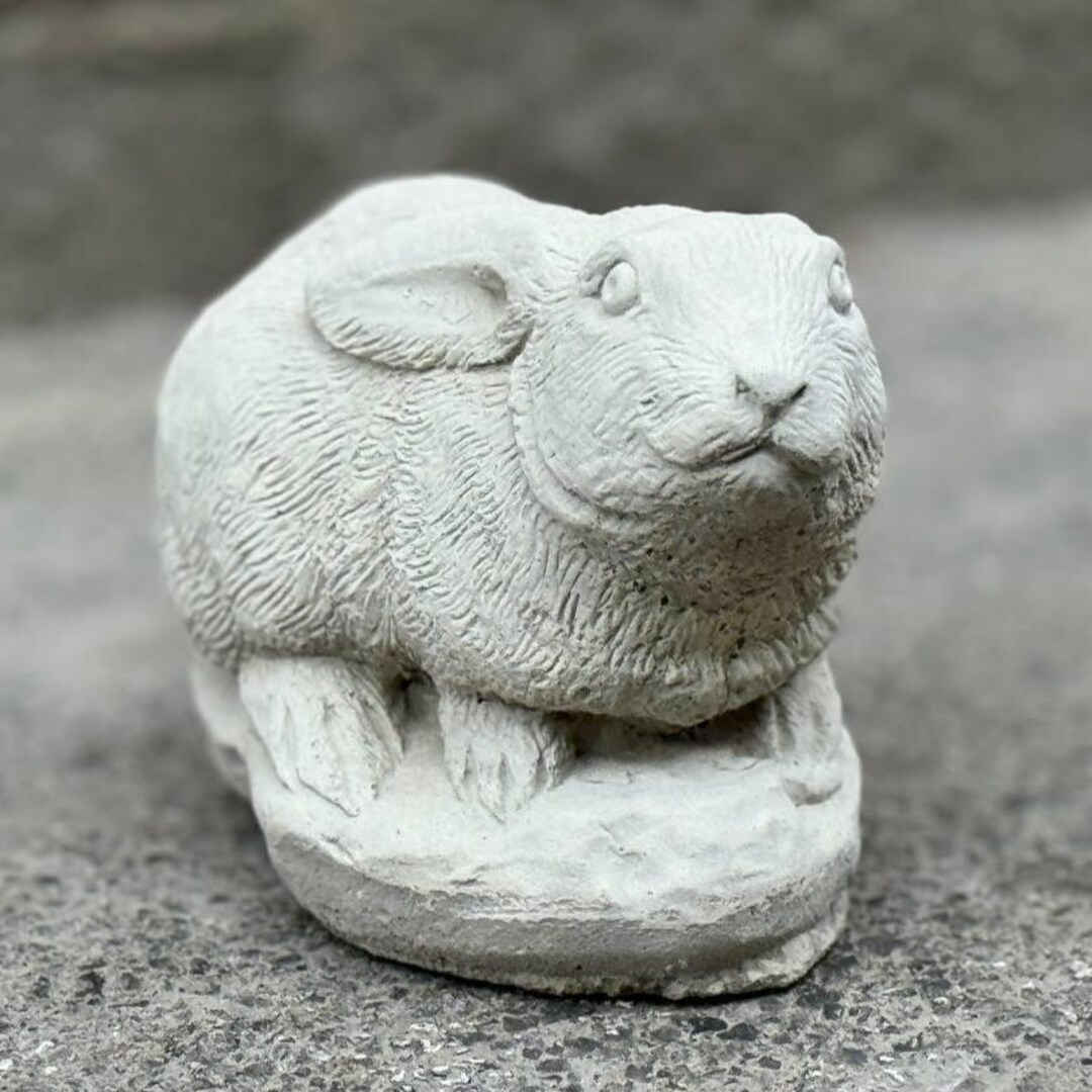 Outdoor Stone Rabbit Figurine Stone Garden Bunny Statue Cement Farm ...