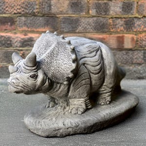 Cement dinosaur figurine Garden prehistoric sculpture Concrete dinosaur statue Stone prehistoric ornament Outdoor Jurassic ornament Gift