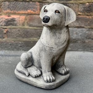 Concrete Labrador statue Outdoor Labrador figurine Stone dog sculpture Cement pet figure Memorial Labrador ornament Dog lover gift Yard art