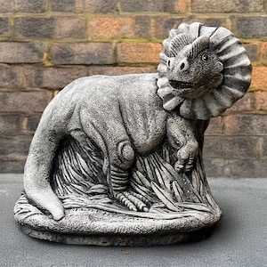 Concrete dinosaur statue Stone dino figurine Cement animal decoration Handmade dinosaur Lawn ornament Dinosaur lover gift Wildlife sculpture