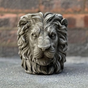 Massive lion head planter pot Cement lion face flower pot Stone lion sculpture planter Garden decor Outdoor plant holder Majestic lion art