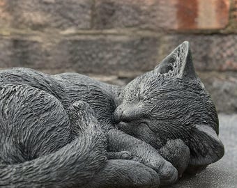 Sleeping black cat statue Stone kitty decoration Memorial cat sculpture Cement kitten statue Pet ornament Handmade decor Kitty lover gift