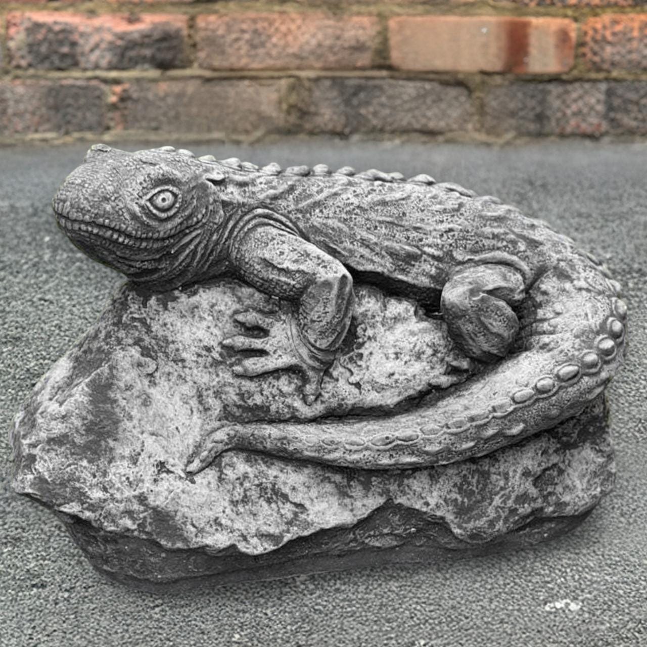 Handmade Concrete Lizard on Stone Statue Realistic Reptile Sculpture ...