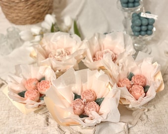 Mini Flower Candle Bouquet: Soy and Beeswax Blend
