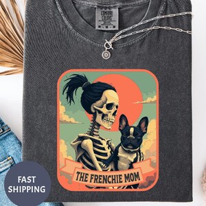 Maglietta Comfort per mamme di bulldog francesi, maglietta con tarocchi per mamme di cani, maglietta con scheletro di bulldog francese, maglietta autunnale per cani di Halloween