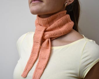 Patrón de punto EMMA Bufanda delgada con diseño acanalado simétrico