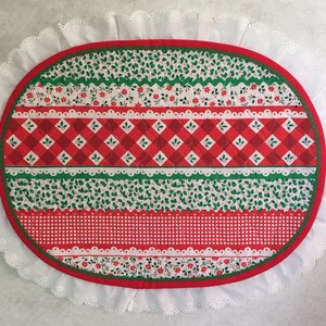 Oval Christmas Tablemat