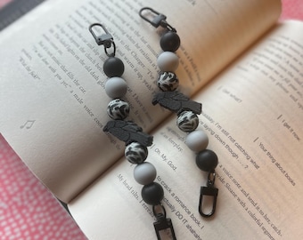Raven Kindle Paperwhite Strap: Bookish E-Reader Accessory
