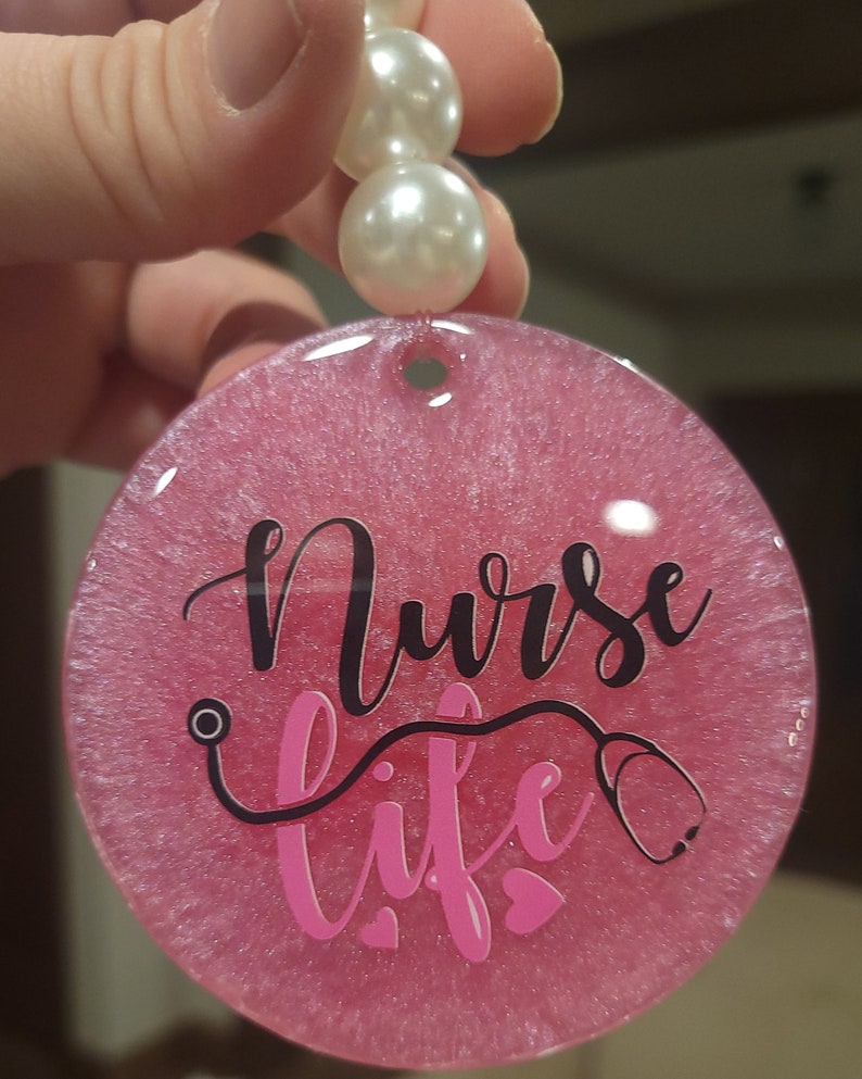 Personalized Nurse Keychain, Customizable RN Gift, Healthcare Nurse ...