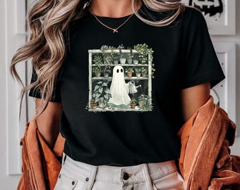 Retro Halloween Ghost Librarian T-Shirt: Reading Books