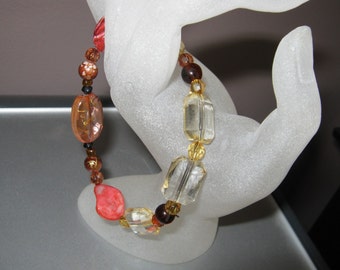 Coral bracelet with sea shells