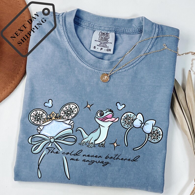 Comfort Color® Disney Elsa Coquette T-Shirt Disneyland Frozen Shirt Disney Princess Gift Sweatshirt Disney Anna tee Disney Trip Shirt 00105 Bild 3