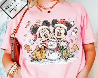 Comfort Colors® Mickey’s Very Merry Christmas Shirt, Disney Couple Xmas Lights Tee, Mickey and Minnie Holiday Shirt, Disney Gift Tee Q0244