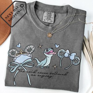 Comfort Color® Disney Elsa Coquette T-Shirt Disneyland Frozen Shirt Disney Princess Gift Sweatshirt Disney Anna tee Disney Trip Shirt 00105 Bild 6