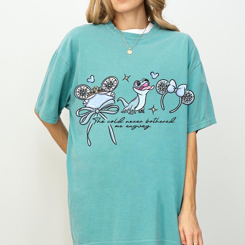 Comfort Color® Disney Elsa Coquette T-Shirt Disneyland Frozen Shirt Disney Princess Gift Sweatshirt Disney Anna tee Disney Trip Shirt 00105 Bild 4