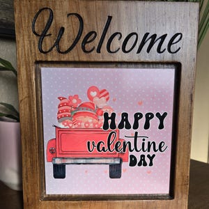 Interchangeable Rustic Wood Welcome Sign: Seasonal Decor