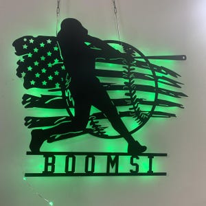 Luces LED de pared de metal con diseño de béisbol con bandera de EE. UU. personalizada, letrero de metal con nombre de jugador de sóftbol personalizado, letrero de pared de metal de béisbol, letrero de metal de club de béisbol