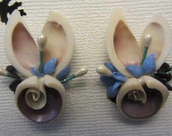 1940s-50s Screw Back Shell Earrings,  Beachy