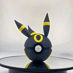 Umbreon A Shadowy Tribute to a Nighttime Icon Dark Eclipse Collector Ball