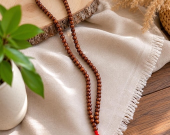 Kupfer Bead Mala Halskette 108 Perlen | Meditation Gebets Mala mit roter Quaste | Handgefertigte Kupfer Japa Mala | Yoga spiritueller Schmuck | 66cm gross