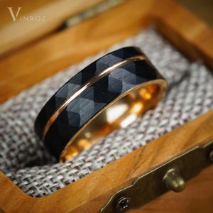 Anel de tungstênio preto martelado de 8 mm com detalhes em ouro rosa 18K - Aliança de casamento de tungstênio obsidiana, aliança de casamento de tungstênio com incrustação de ouro rosa para homens