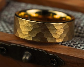 Hammered 18K GOLD Tungsten Wedding Ring - Men's Hammered Engagement Ring, Gold Tungsten Wedding Band Ring For Him, 8mm Hammered Yellow Gold