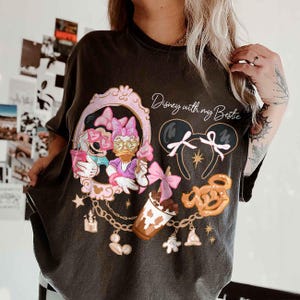 Minnie and Daisy Besties Shirt, Disney Best Friends T-Shirt, WDW Girls Trip Sweater, Disney Besties Shirt, Disney Girls T-Shirt