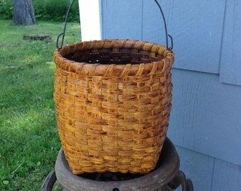 Pioneer Gathering Basket