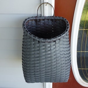 Primitive Front Porch Basket image 3
