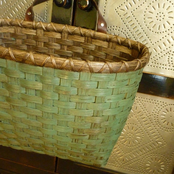 Mail Basket - Painted