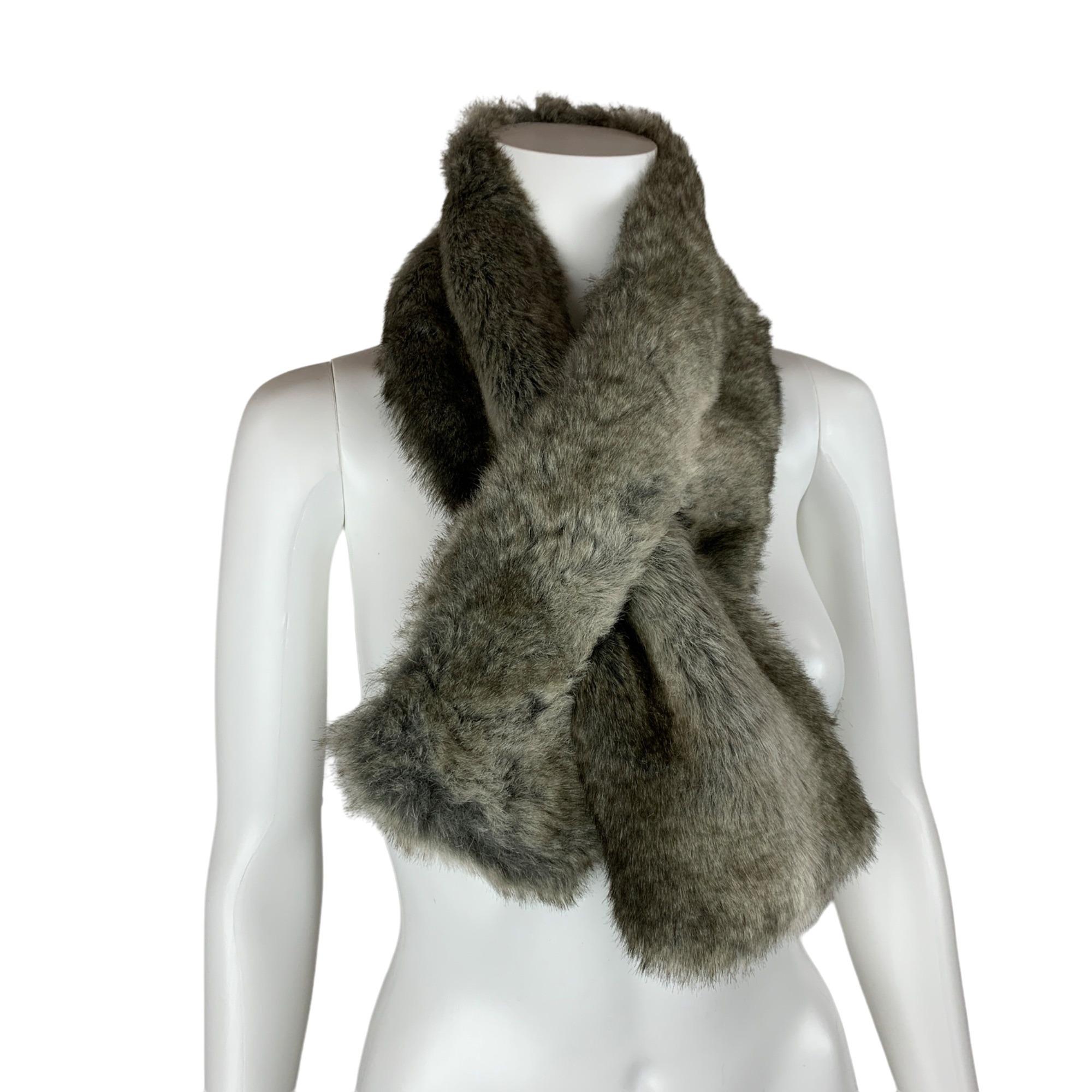 Vintage 1990s Faux Fur Scarf Charcoal Gray White Stole Vintage 1990s Faux Fur Scarf Charcoal Gray White Stole