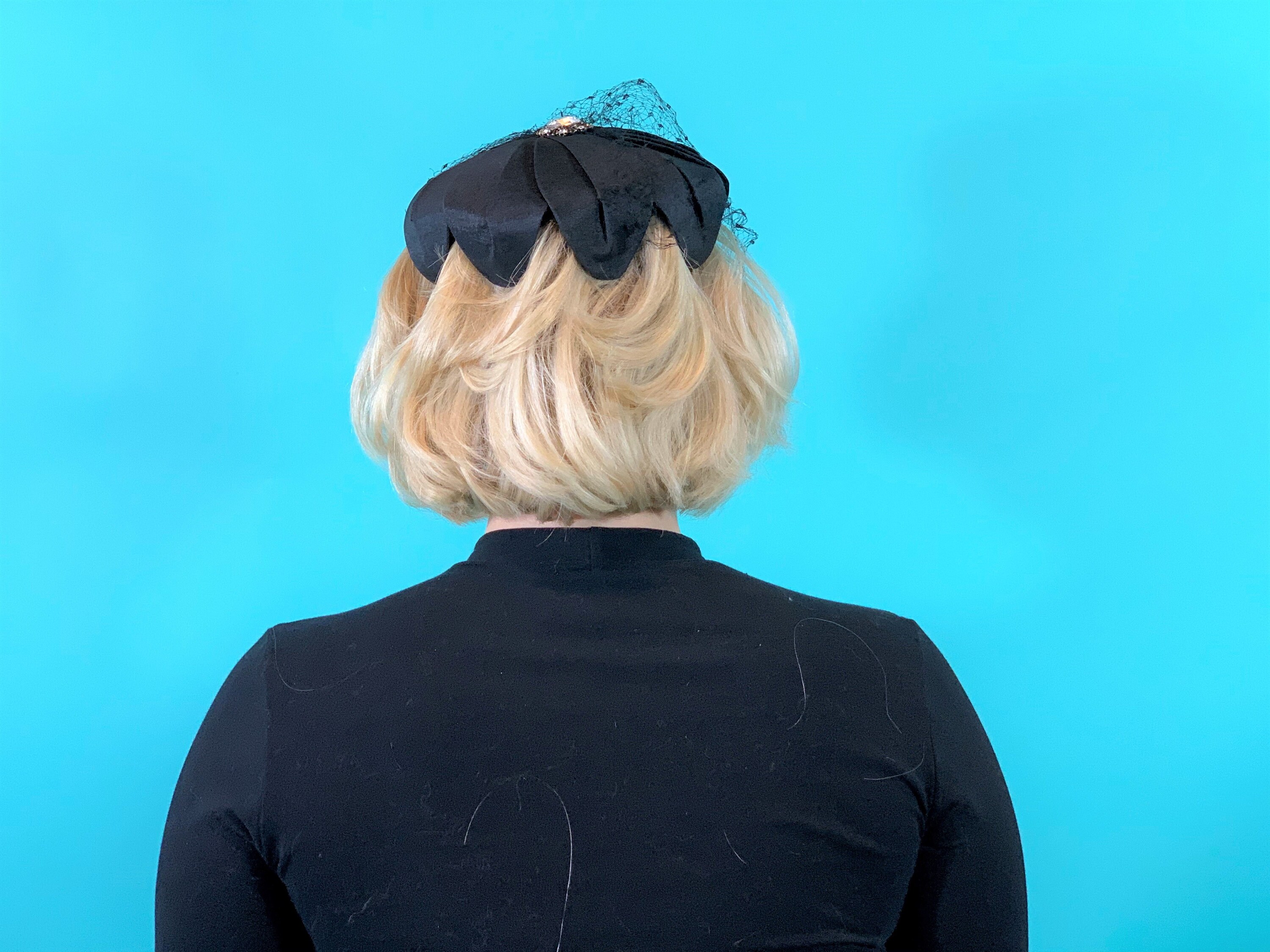 Vintage 1950s Petal Hat Round Black Abraham & Straus  display picture 2