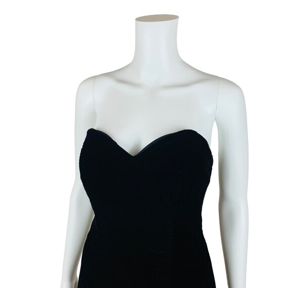 Vintage 1980s Black Velvet Dress Strapless Cockta… - image 4