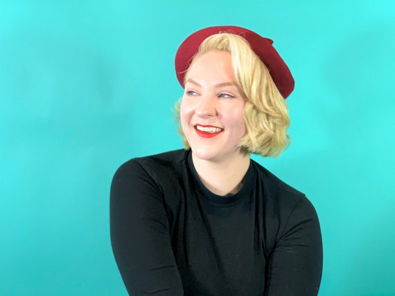 Vintage 1940s Red Beret | New York Creation Round