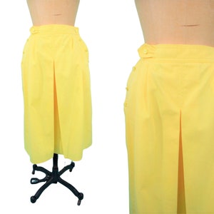 Vintage 1970s Yellow Skirt Solid Pleat Front | W 26&quot;