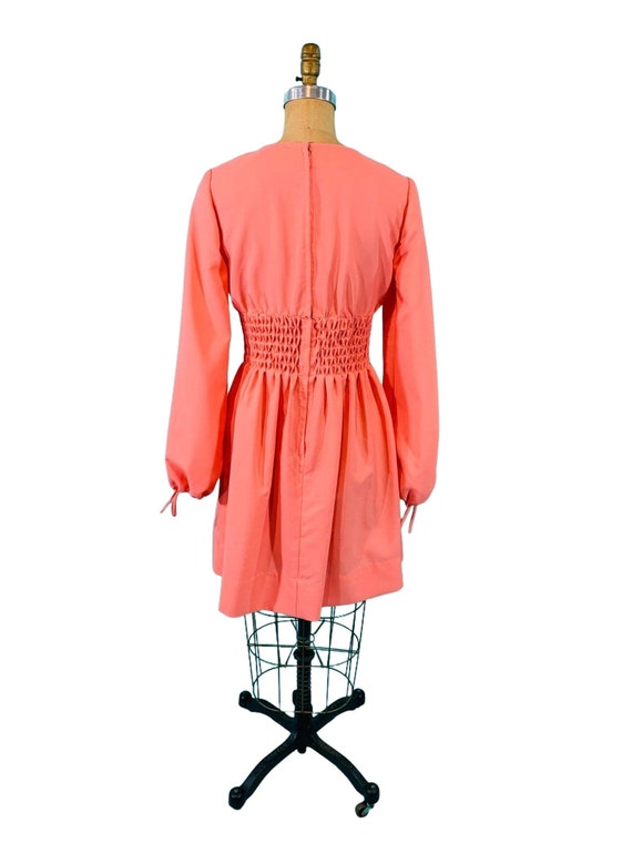 Vintage 1960s Peach Mini Dress Keyhole Shirred Wa… - image 10