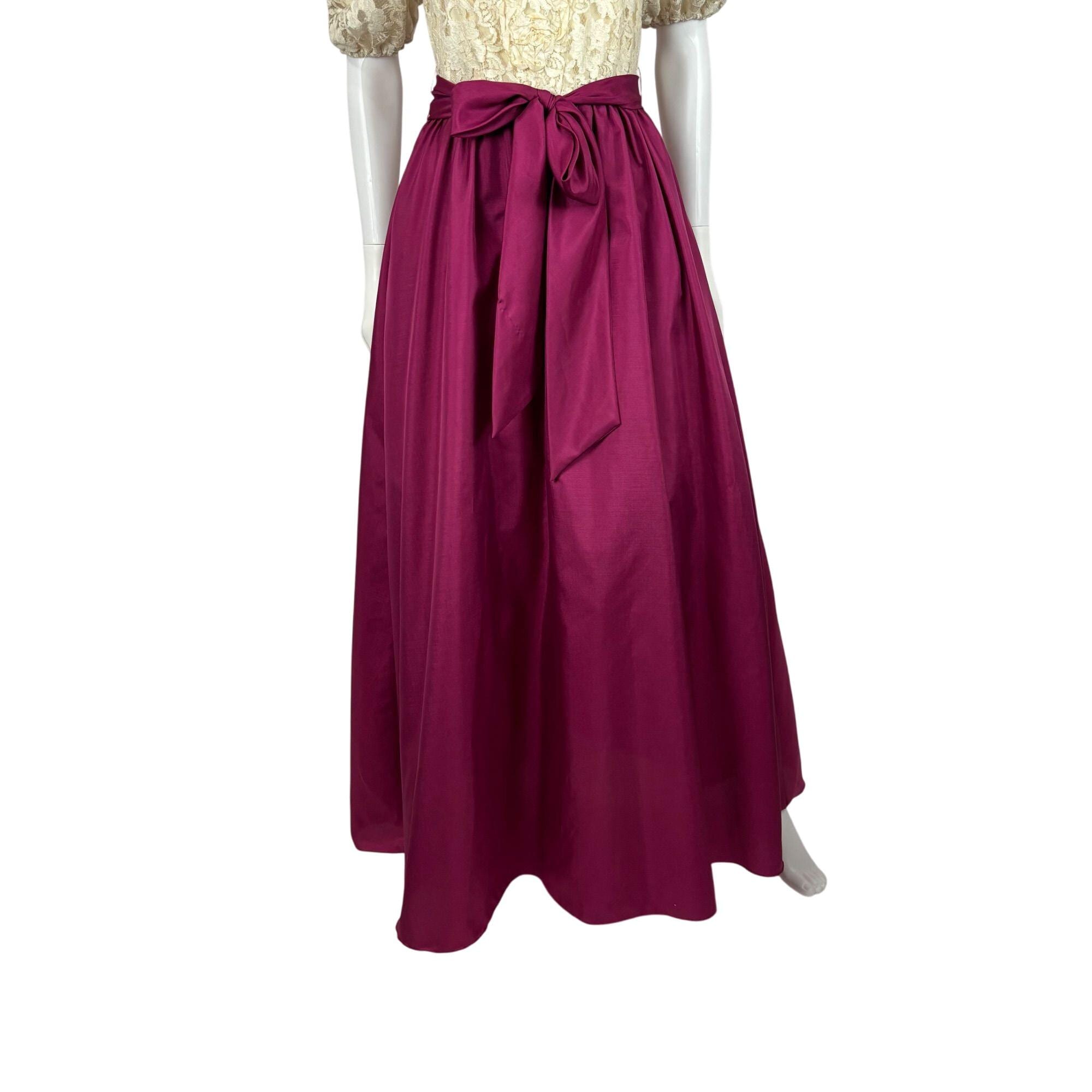 70s formal dress Vintage prom dresses were a feminine fusion of bohemian & chic Center back button Late 70s Early 80s Black
