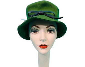 Buy Vintage 1950s Swirl Round Cap Hat-nip by Danciger Black  display picture 1