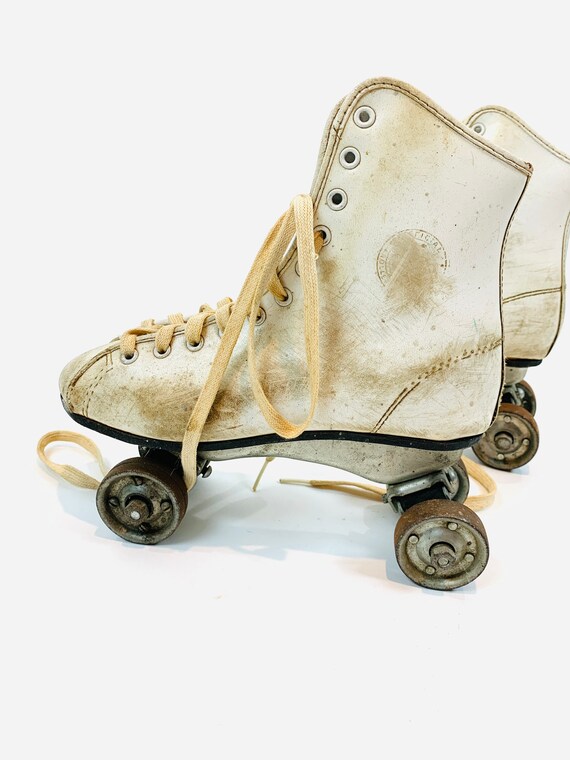 Vintage Roller Skates AS IS White Lace Up Kids Sk… - image 7