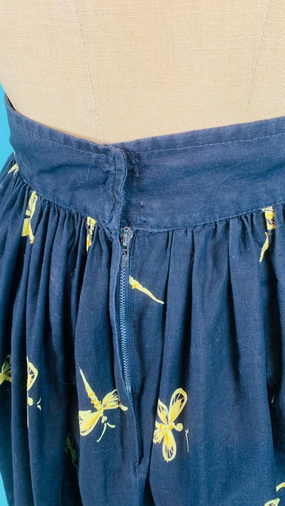 Vintage 1950s Dragonfly Skirt Black Yellow Novelt… - image 6
